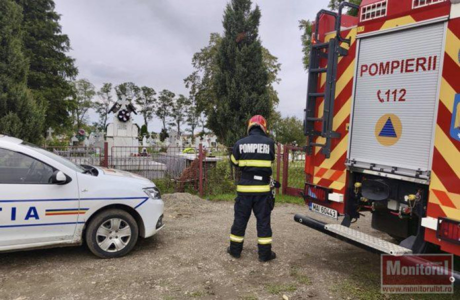 Bărbat salvat după ce un mal de pământ s-a prăbușit peste el în Mlenăuți