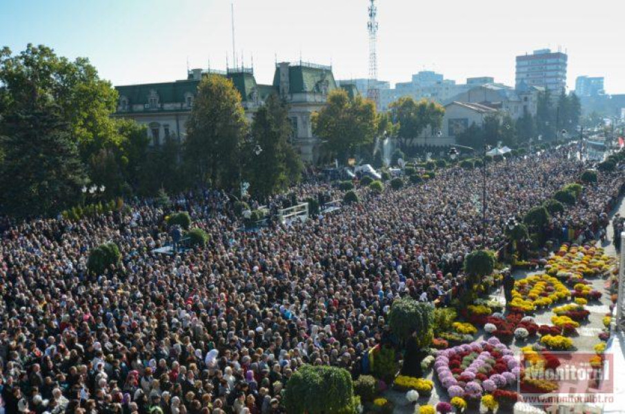 Iașul devine din nou centrul spiritual al României cu sărbătoarea Sfintei Parascheva