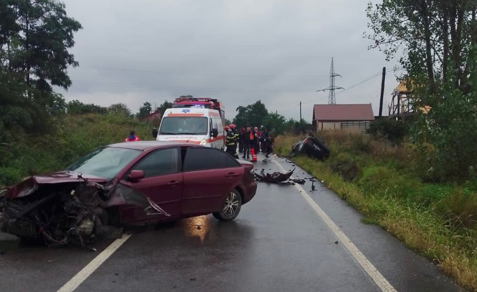 Accident între Trușești și Buhăceni cu două mașini implicate pe DJ282