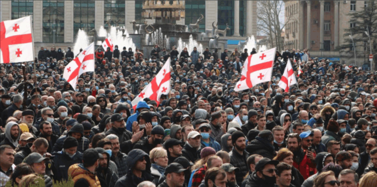 Guvernul georgian intensifică reprimarea după alegerile locale contestate