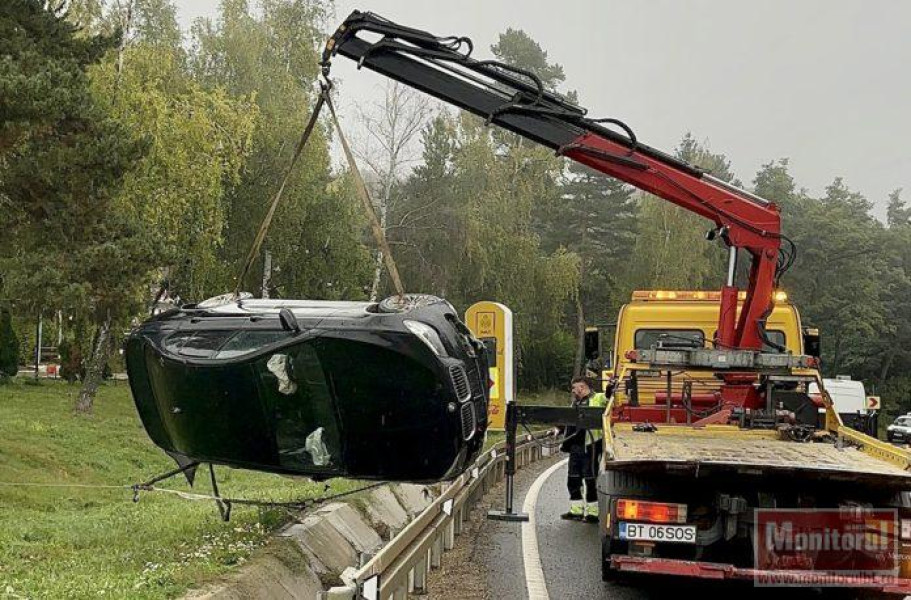 Un bărbat scapă nevătămat după un accident grav pe drumul spre Suceava