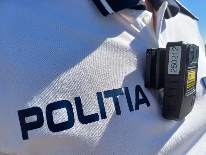 Un polițist din Botoșani este investigat pentru administrarea unei firme în timpul serviciului