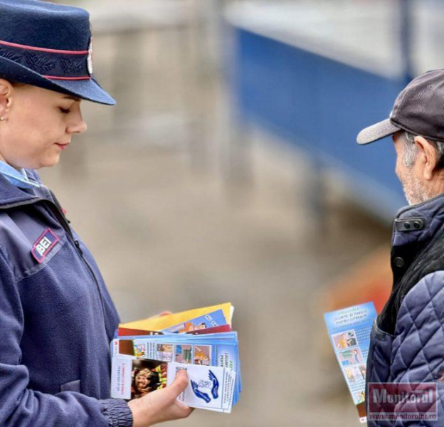 Pompierii botoșăneni organizează campanii de informare pentru reducerea riscului dezastrelor