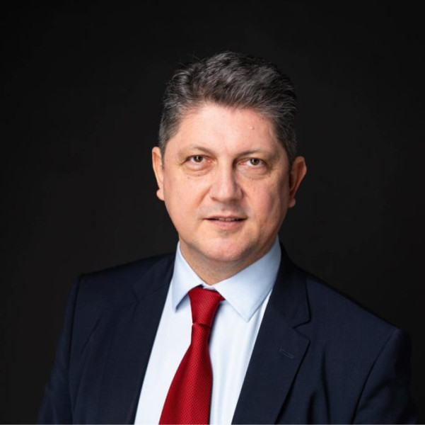 Titus Corlățean renunță la candidatura pentru președinția PSD