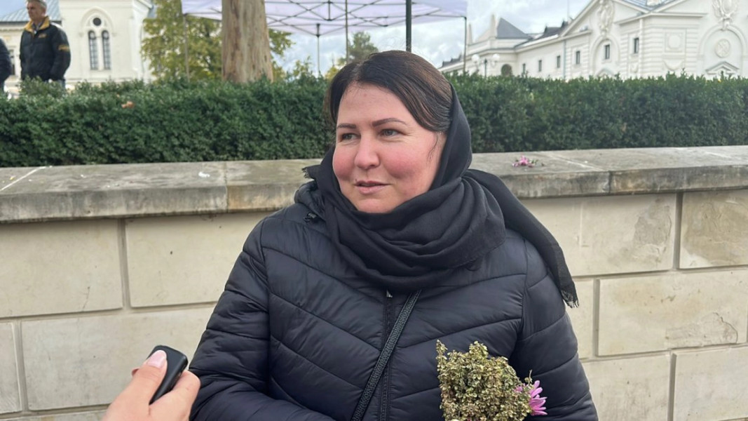 Mihaela Gavrilă din Botoșani a venit special din Anglia la pelerinajul Sfintei Parascheva