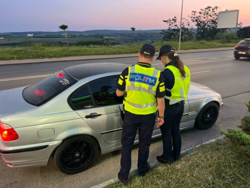 Polițiștii botoșăneni au aplicat zeci de sancțiuni în operațiuni pentru siguranța rutieră