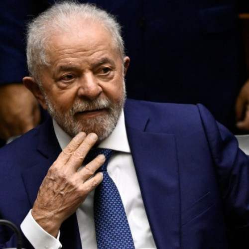 Un individ a încercat să pătrundă în reședința oficială a președintelui brazilian, Lula da Silva, în zori. Ancheta federală a fost deschisă.