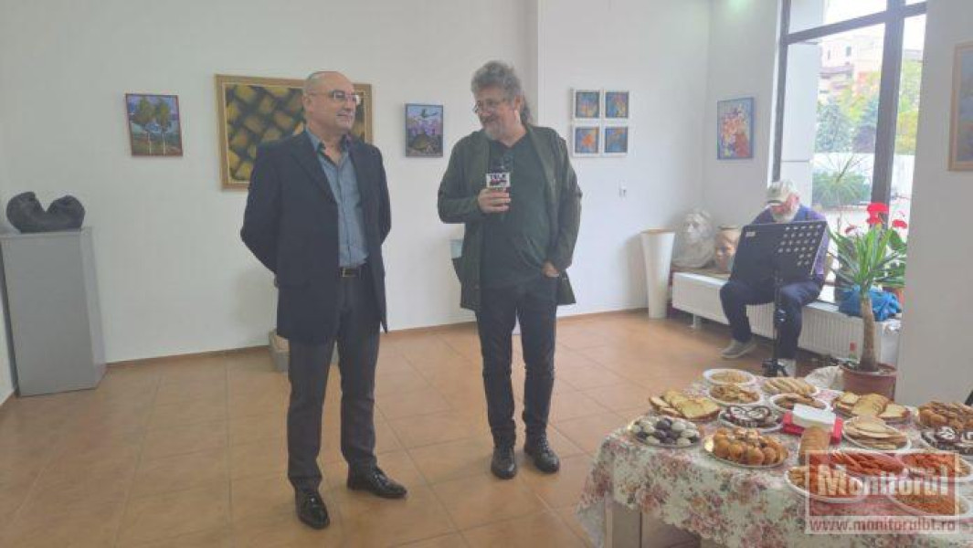 Expoziția „Memorii în culori” a artistului Cristian Bîrzoieș, vernisată la Botoșani