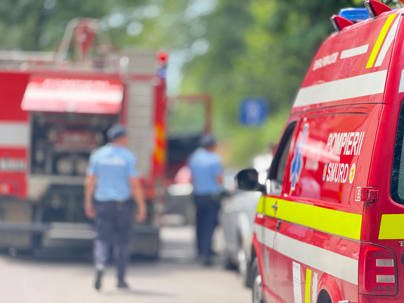 Incendiu într-un apartament din Dorohoi provocat de un prelungitor în flăcări