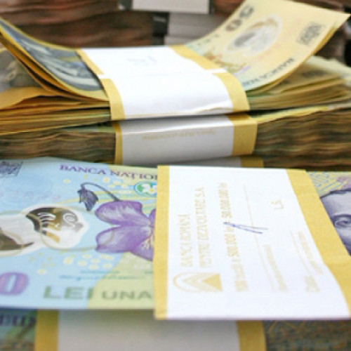 Bărbat din Botoșani a fost păcălit printr-o platformă falsă, dar a recuperat banii