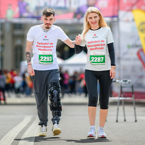 Andrei recâștigă mobilitatea după un grav accident rutier cu ajutorul terapiei robotizate