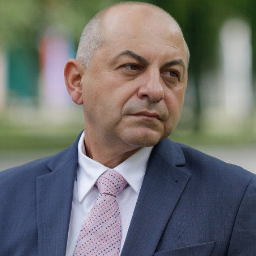 Titlu: "Cîrstoiu: Discuție cu traian băsescu despre candidatură - "mi-a zis să nu fac asta".