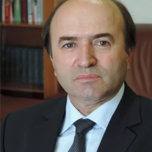 Rectorul Tudorel Toader a pierdut alegerile pentru conducerea Universității „Alexandru Ioan Cuza” din Iași