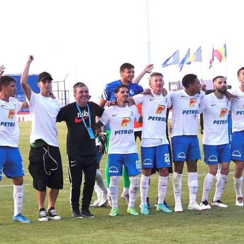 Rapid invinsa de Farul in debutul play-off-ului SuperLigii