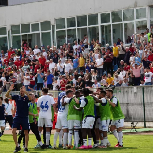 Oțelul câștigă cu scorul de 2-0 în fața FC Botoșani. Rezultatele live de la meciurile din play-out încheiate la finalul primei reprize. Botoșani se află în situație de baraj, Poli Iași se salvează. Voluntari și FCU 1948 retrogradează. Rezultatele etapei a IX-a din SuperLiga play-out, Duminică, 12 mai 2024.