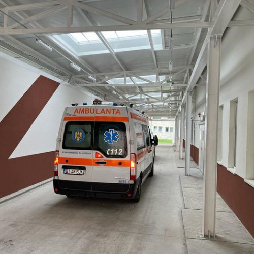 Angajat de la Cornişa transportat cu ambulanţa de urgenţă la Iaşi: diagnosticat cu hemoragie intracraniană