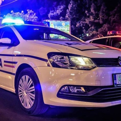 Sancțiuni De Polițiști În Noaptea Învierii Pentru Păstrarea Ordinii și Liniștii. Amenzi și Retineri Pentru Siguranța Cetățenilor în Botoșani.