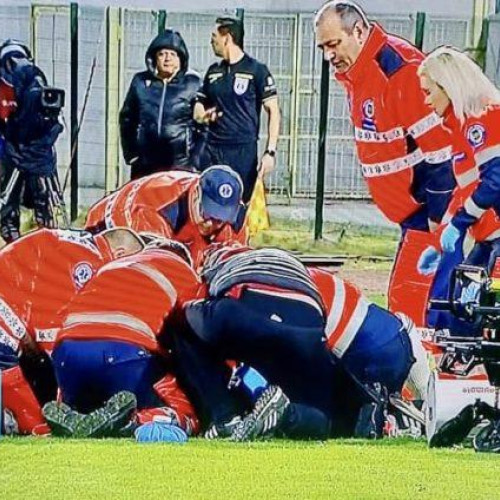 Accident grav în timpul meciului FC Botoșani - Dinamo: Romario Benzar suferă o accidentare serioasă!