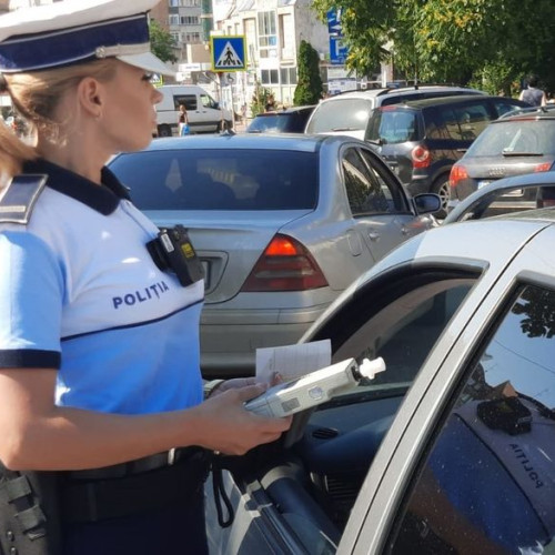 Bărbat din Botoșani riscă dosar penal că a rămas fără permis și a accidentat mașini