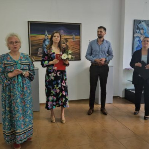 Vernisajul expoziției „Portal între lumi” la Galeriile de Artă „Ștefan Luchian” din Botoșani