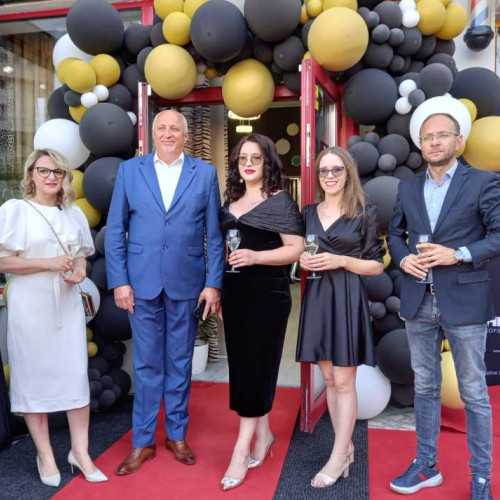 Inaugurarea celui mai modern showroom de perdele și draperii din Botoșani